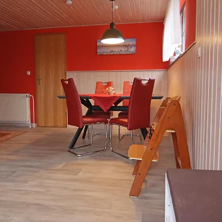 Ferien Unterm Reetdach Bis Zu 6 Personen * Alt Bukow