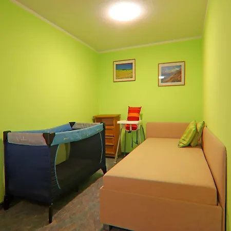 Ferien Unterm Reetdach Bis Zu 6 Personen شقة *