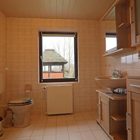 شقة Ferien Unterm Reetdach Bis Zu 6 Personen